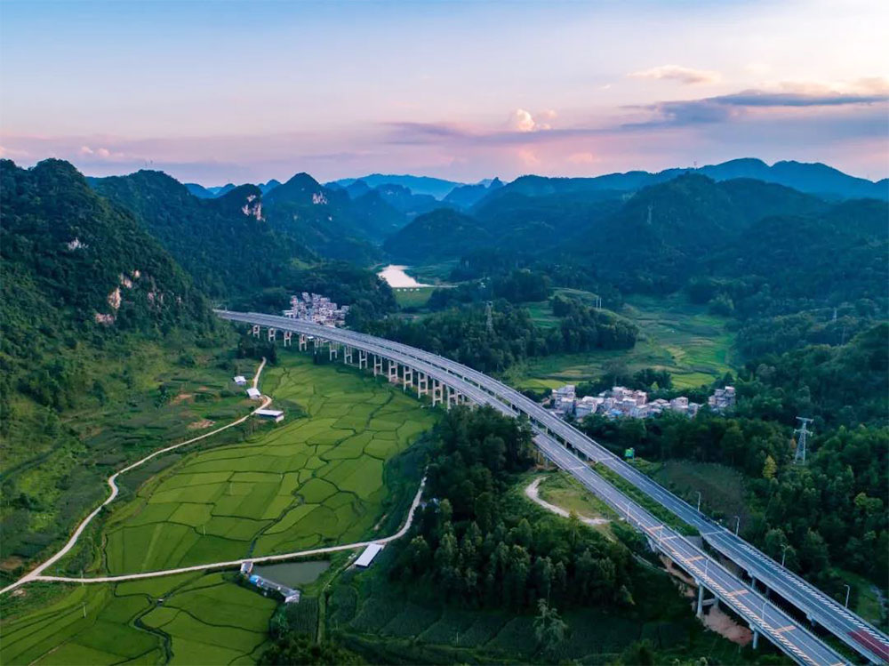 广西百（色）靖（西）高速公路