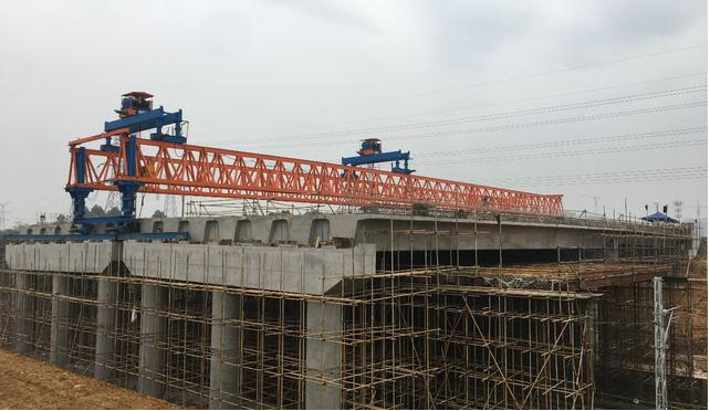 成都天府国际生物园区8号路跨成花铁路立交工程